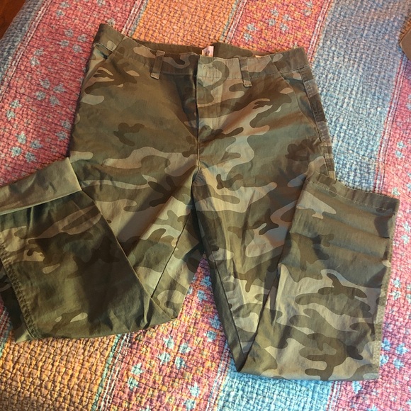 GAP Pants - Camouflage Chino Pant Small by GAP